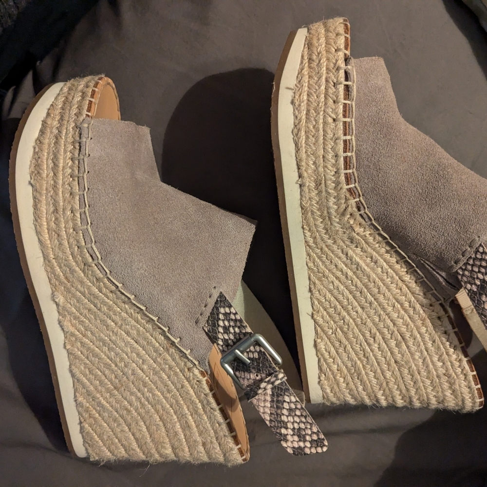 Platform wedge shoes